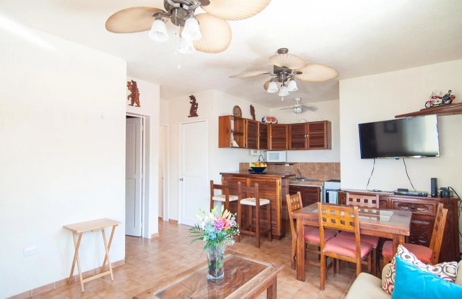 Beachfront 2Br Condo In Playa I Steps To 5Th Ave! Playa del Carmen Apartment