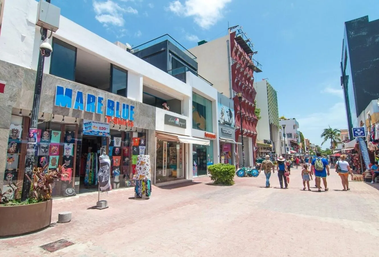 Beachfront 2Br Condo In Playa I Steps To 5Th Ave! Playa del Carmen