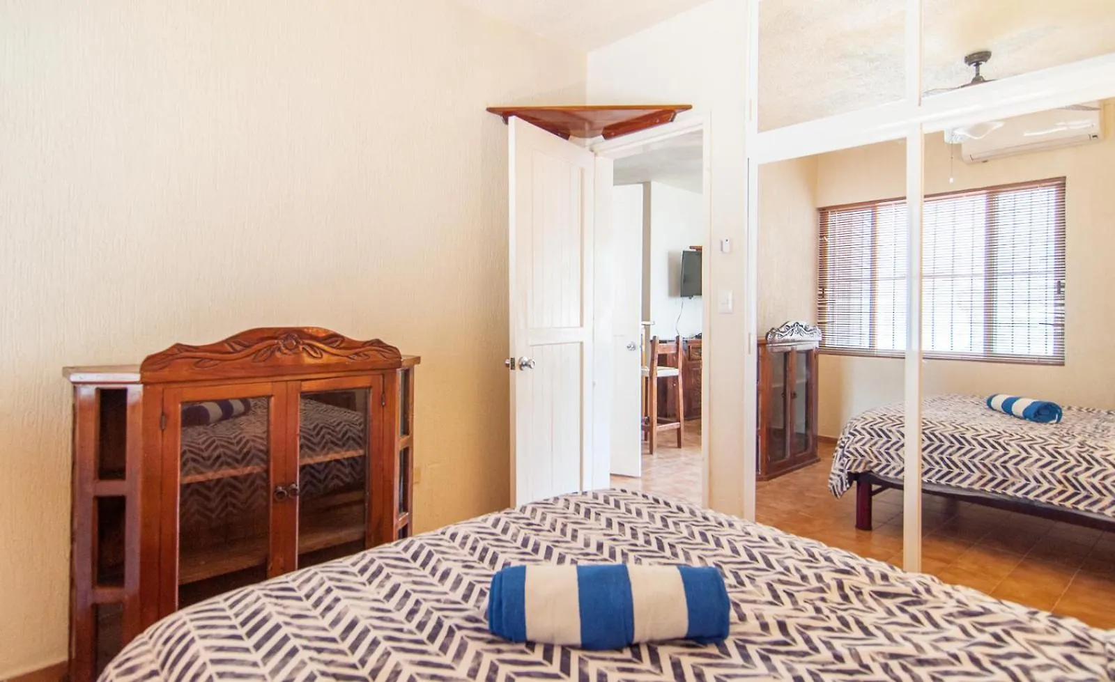 Beachfront 2Br Condo In Playa I Steps To 5Th Ave! Playa del Carmen Mexico